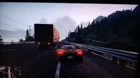 السفر بسيارة لامبورغيني في لعبة GTA 5 