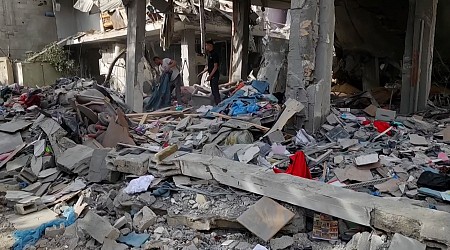 استشهاد 6 فلسطينيين في قصف منزل عائلة الجمل بمدينة رفح
