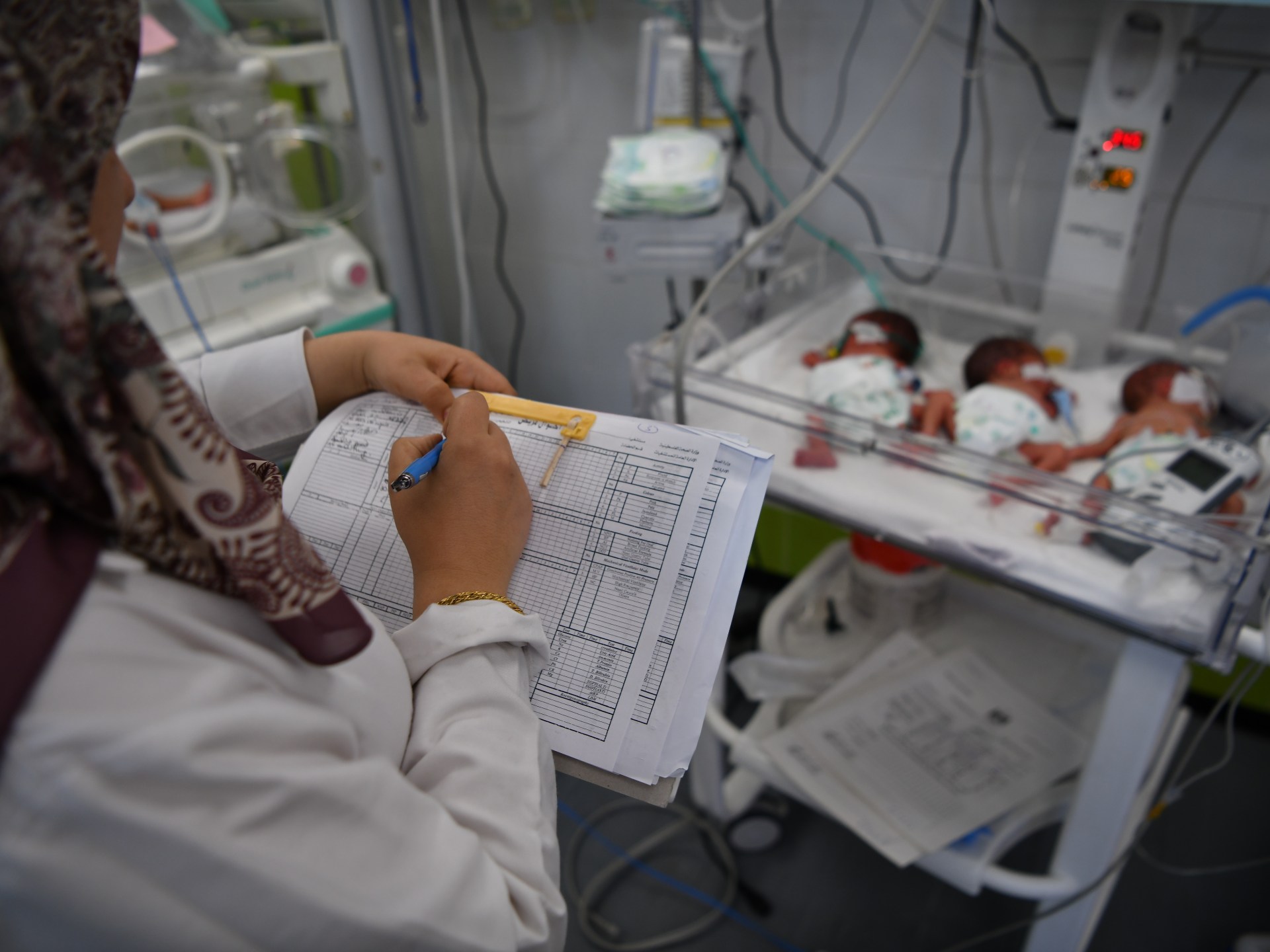 صحة غزة تناشد لإنقاذ المستشفيات وتحذير أممي من مجاعة القطاع