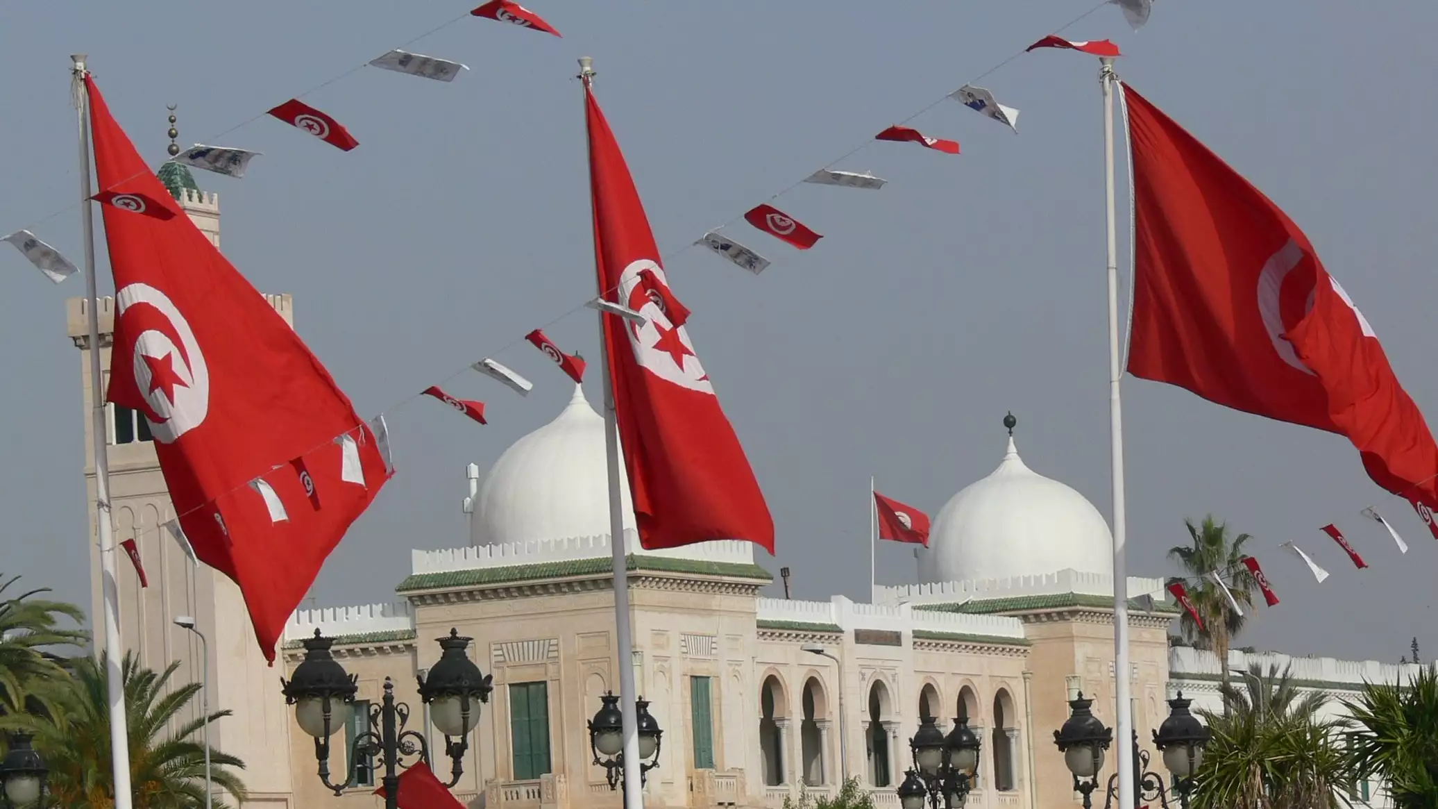 قرار يمنع تونس من استضافة أي بطولات أو رفع علمها في الألعاب الأولمبية