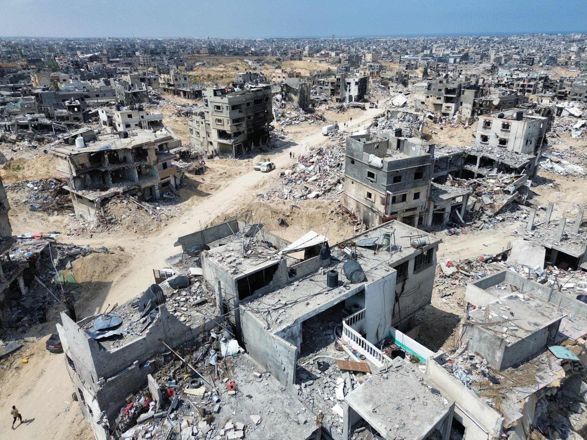 دمار غزة يفوق الدمار الذي ألحقه الحلفاء بدرسدن الألمانية في الحرب العالمية الثانية
