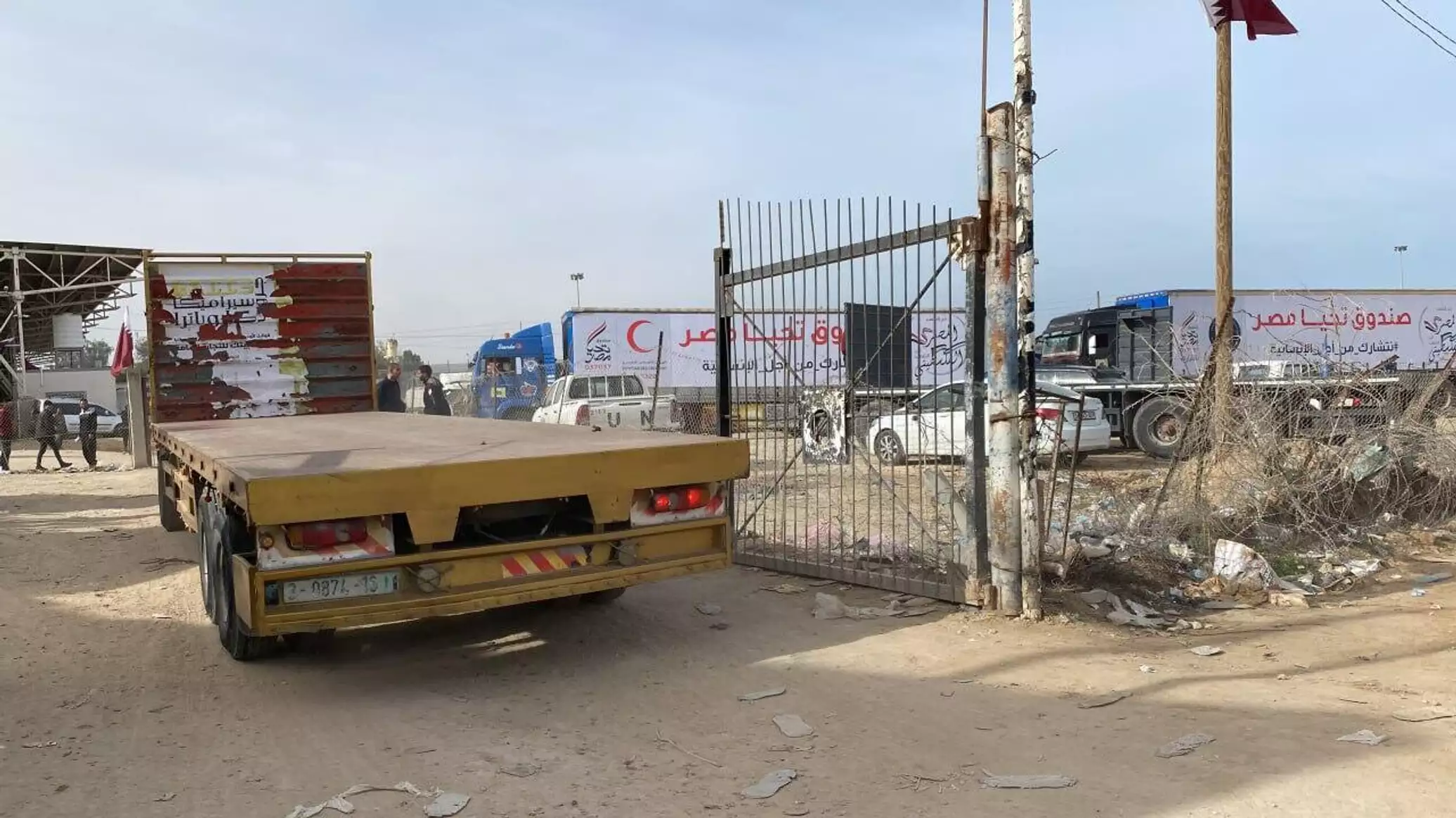 الإعلام الحكومي في غزة: إسرائيل تمنع إدخال 3 آلاف شاحنة مساعدات إلى القطاع