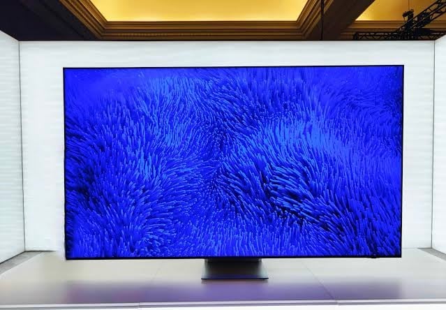 تلفاز Samsung RGB microLED الذكي يقدم تقنية الإضاءة الخلفية microLED لخفض التكلفة #CES2025